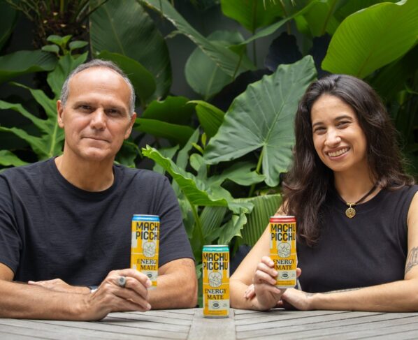 Bernardo Paiva, fundador da marca e ex-CEO da Ambev, e explicou Carolina Bassili, diretora de marketing da empresa